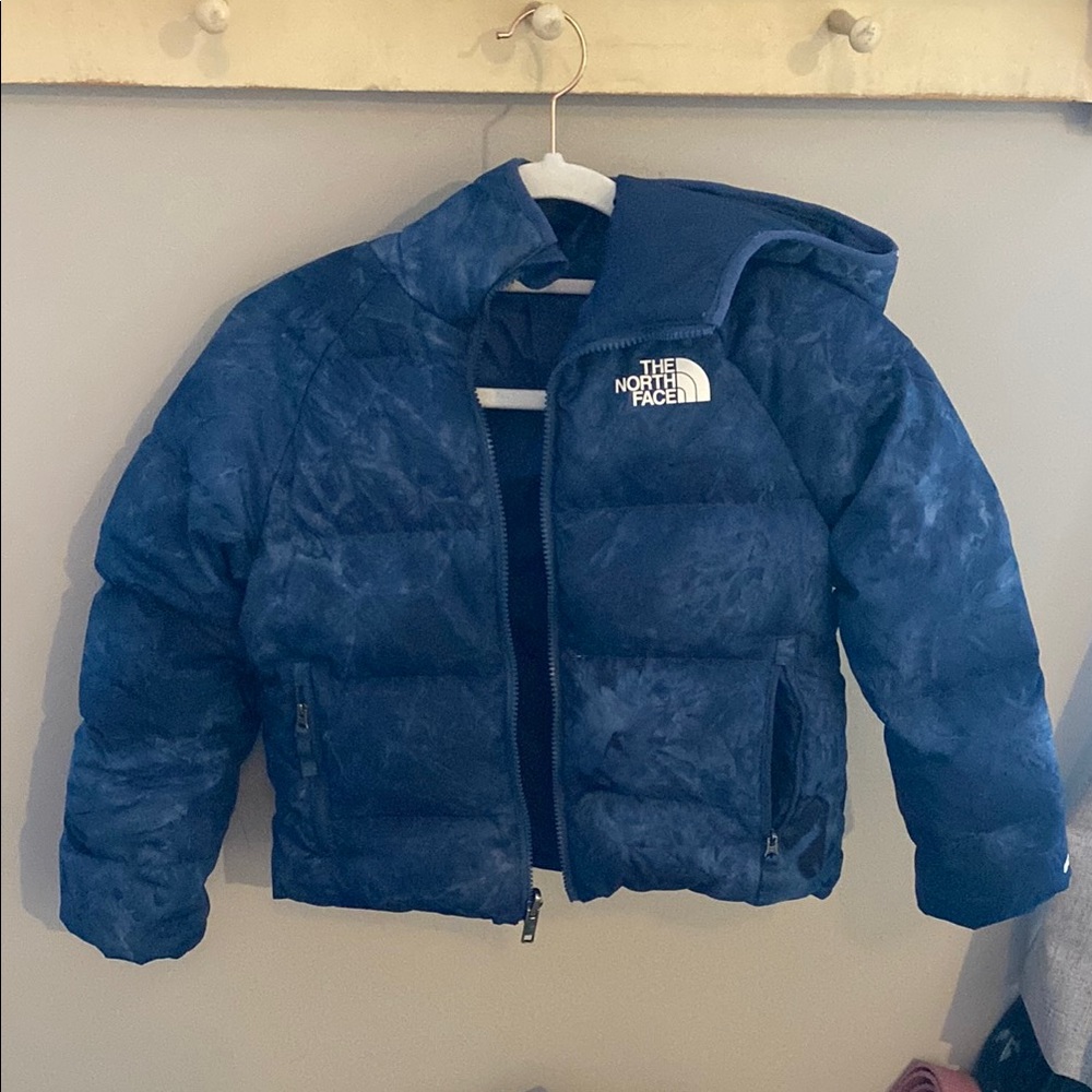 Reversible North Face Blue Puffer Jacket with Insulation and Hood